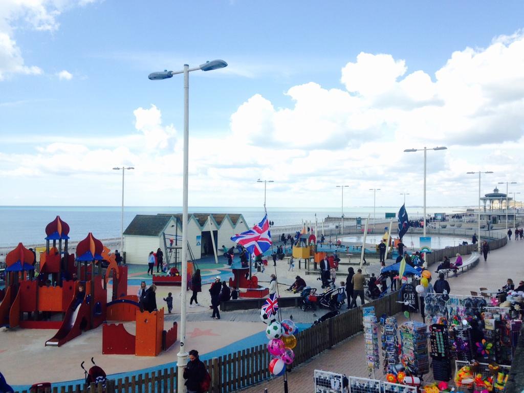 Two Top Central Beach Studios - Also Separate Spa Cabin And Watersports Brighton Eksteriør billede